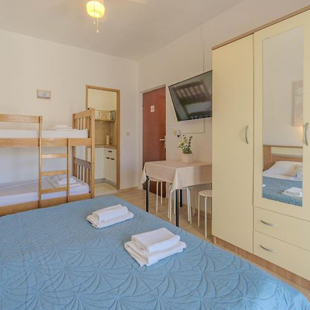 Appartement Magdalena With Mountain And Seaview à Metajna Extérieur photo