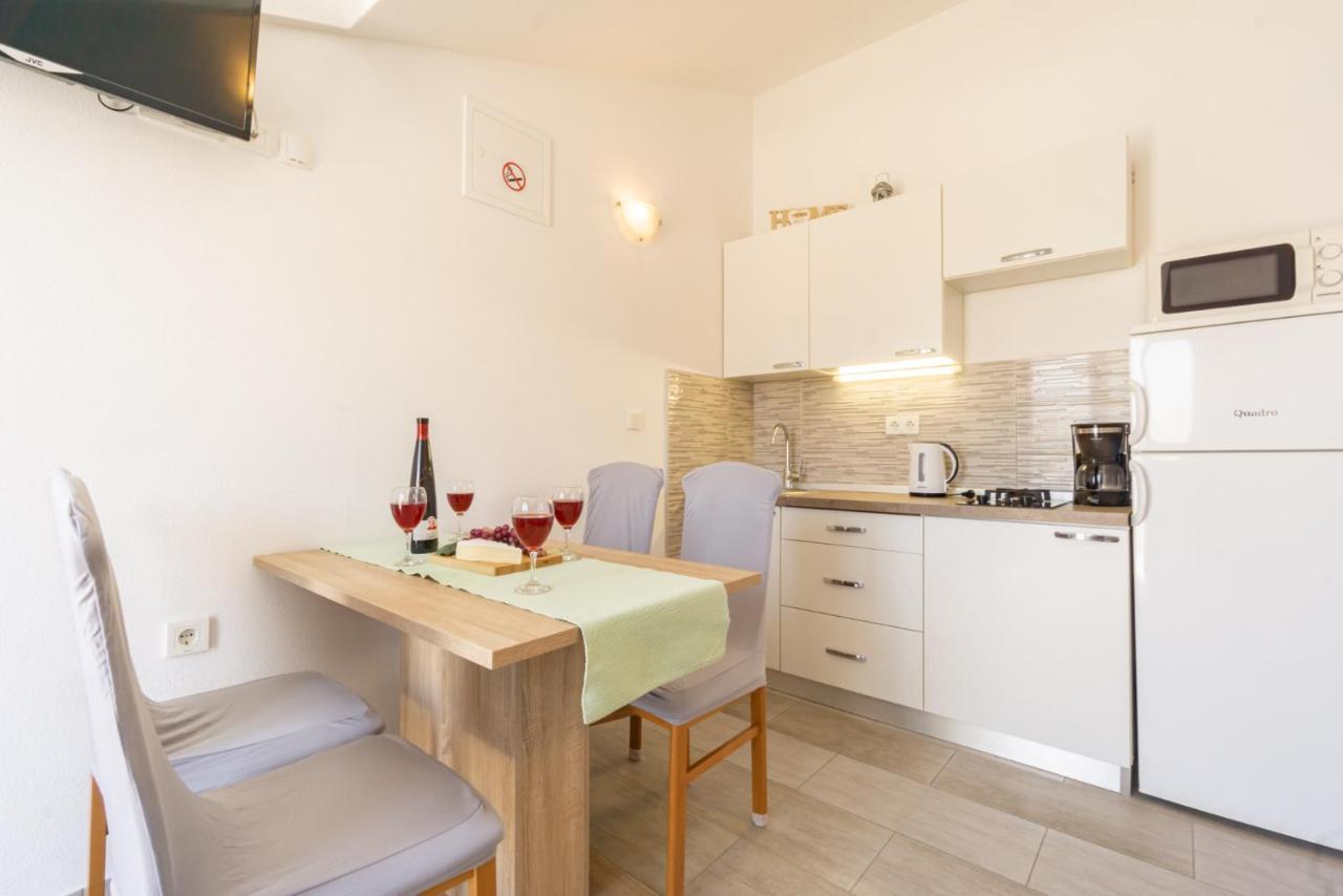 Appartement Magdalena With Mountain And Seaview à Metajna Extérieur photo