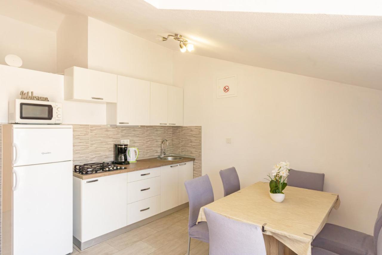 Appartement Magdalena With Mountain And Seaview à Metajna Extérieur photo